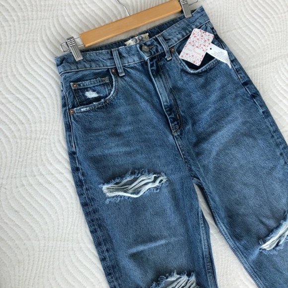 NWT Free People Lita Slim Distressed Jeans - Picture 4 of 8